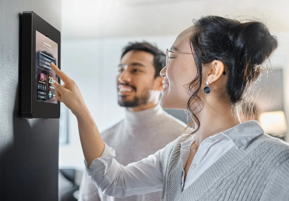 Premium Locking Wall Mount CTA DIGITAL