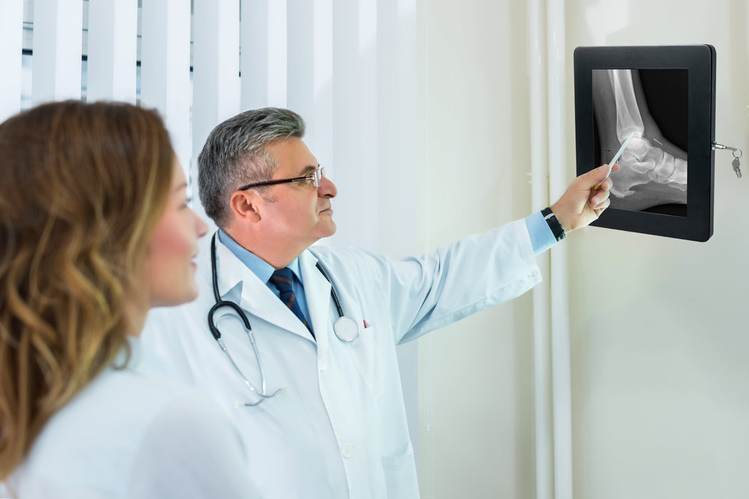 Premium Locking Wall Mount CTA DIGITAL