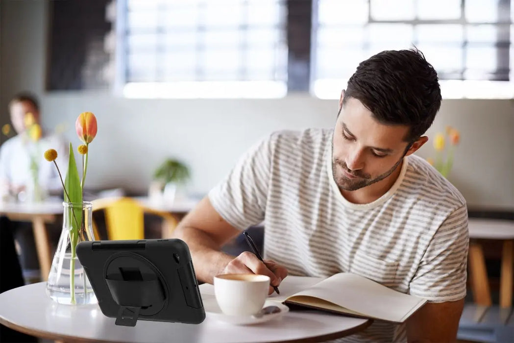 Protective Case with Built-in 360° Rotatable Grip Kickstand CTA DIGITAL